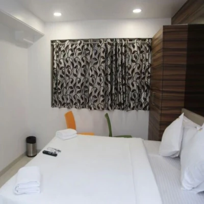 hotel with gym in andheri east, mumbai - lucky galaxy hotel