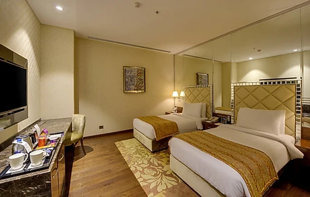 hotel with free parking in andheri east, mumbai - niranta airport transit hotel & lounge - t2 arrival landside