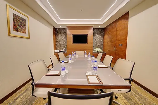 budget hotel in andheri, mumbai - niranta transit hotel at arrivals