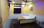 best luxury hotels in pallavi lodging mumbai