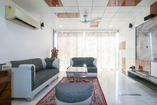low cost service apartment in prabhadevi, mumbai - pinaki comfort stay prabhadevi