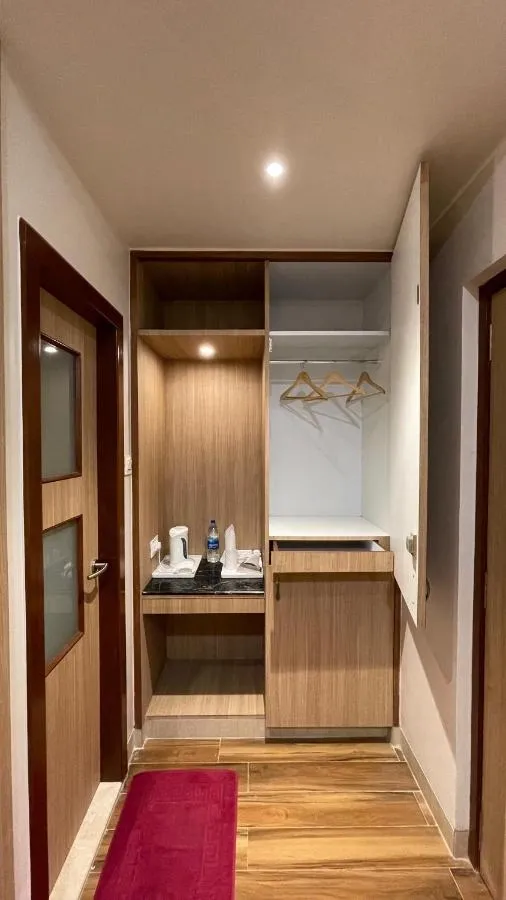 budget hotel in thane, mumbai - sarovar residency