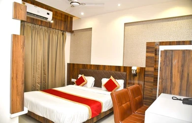 couple hotels in silver cloud hotel mumbai