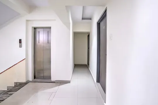 flexible hotel booking in sk palace thane mumbai