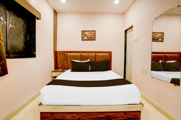 hotel with banquet hall in kurla, mumbai - tawakkal guest house