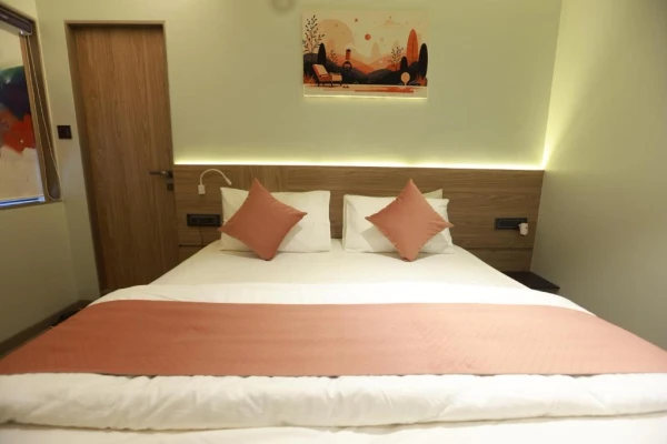 hotel in andheri, mumbai for couples - the bohoo 99