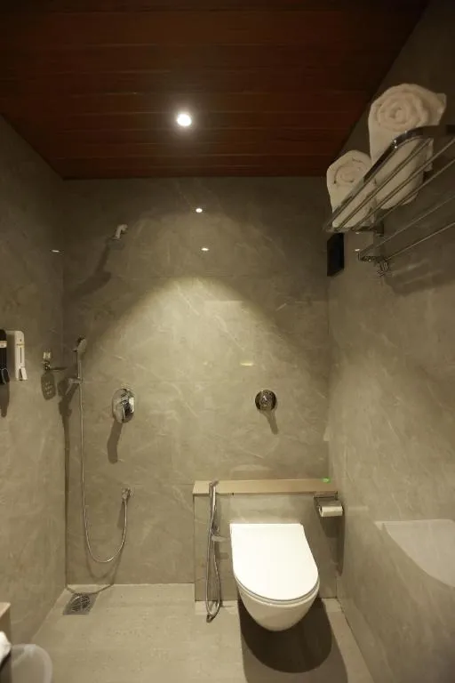 hotel near mumbai airport - the bohoo 99