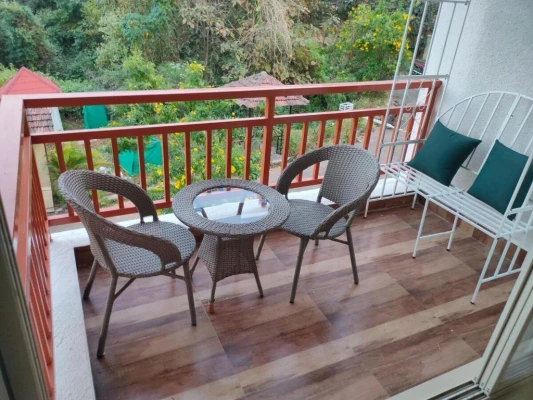 hotels for few hours in the canopy code mumbai