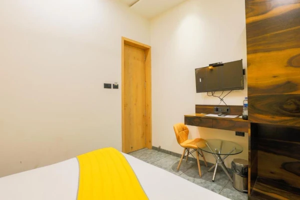 online room booking in andheri east, mumbai - the cattleya hotel