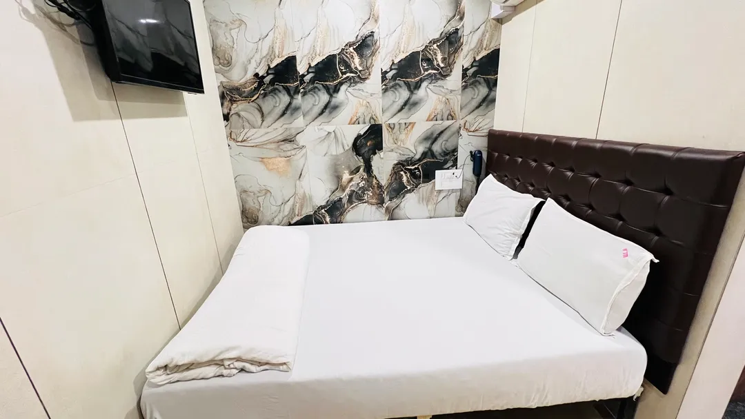 best hourly stay in u life hotel mumbai