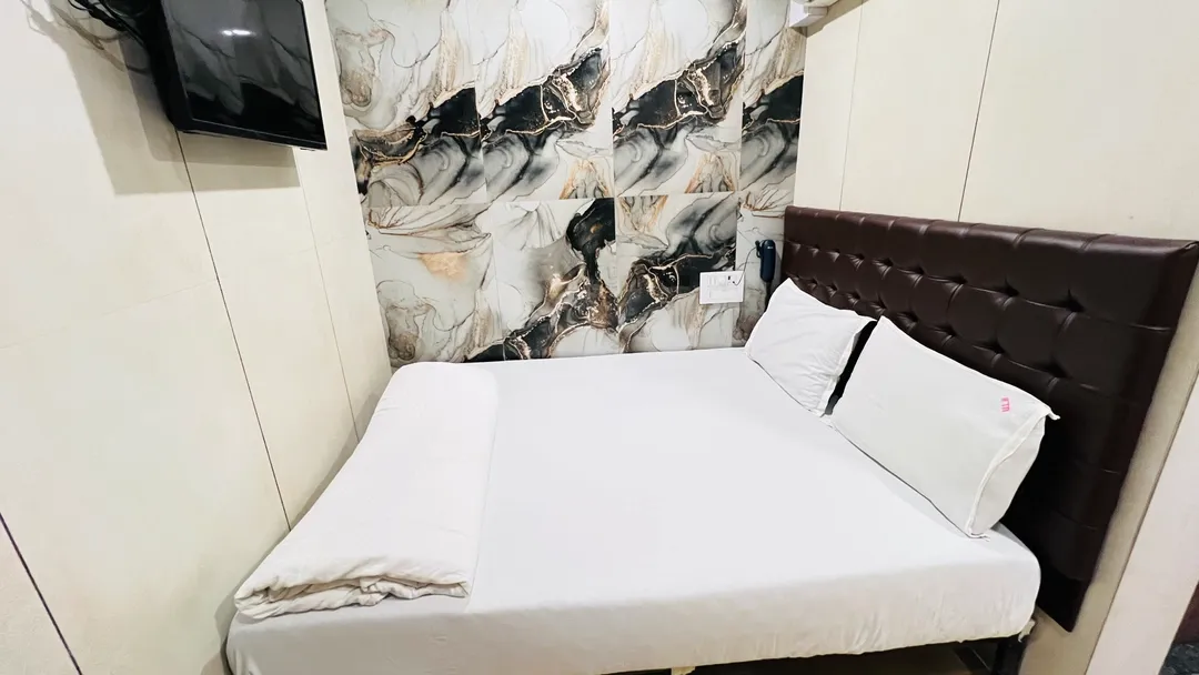 book hotels in u life hotel mumbai