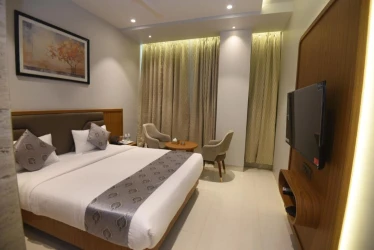 romantic hotels in vishnu krupa executive rooms mumbai