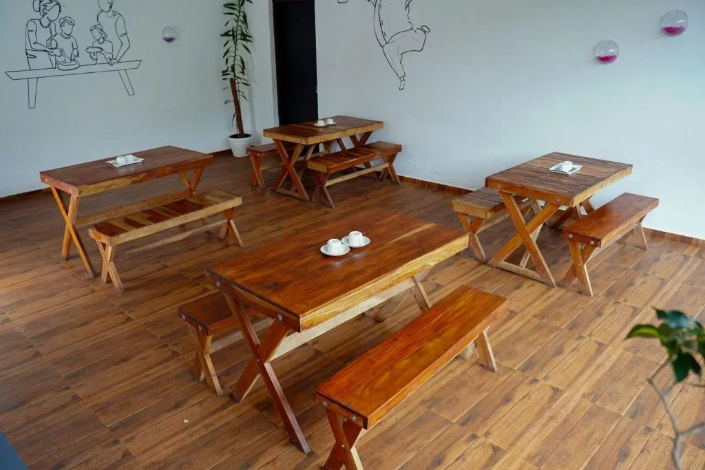 hotel with swimming pool in kunchithanny, munnar - wild stories munnar by bestinn leisure