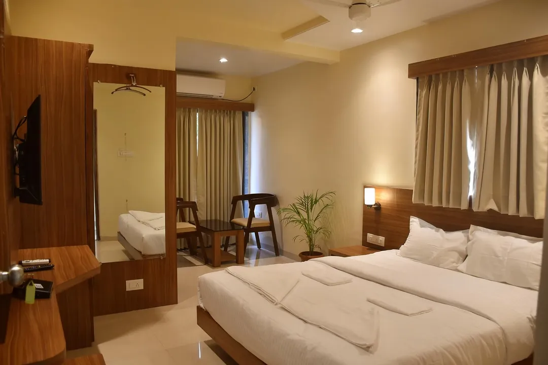 hotel with banquet hall in nandgoan, murud - the byke skylark seafront resort dapoli