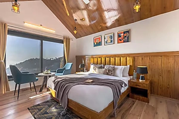 hotel with party hall in bhediyana, mussoorie - alaya stays evara 4 bhk villa with scenic views