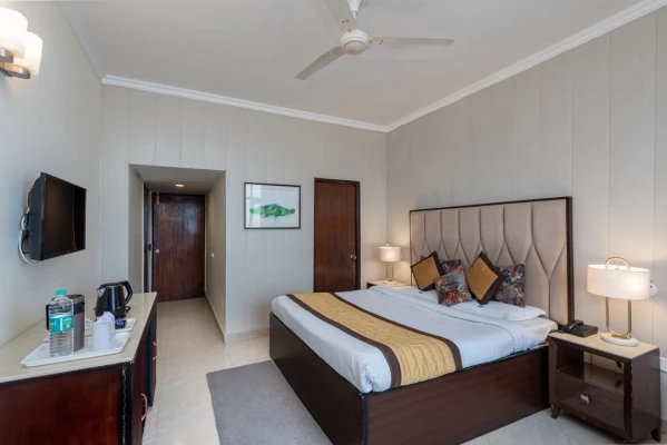 family hotel with pool in mall road, mussoorie - dls hotel pearl