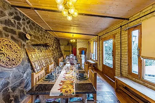 hotel with free parking in kempty, mussoorie - elivaas zephyr classic cottage with pool mussorie