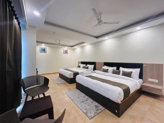 hotels for couple in hotel js inn mussoorie