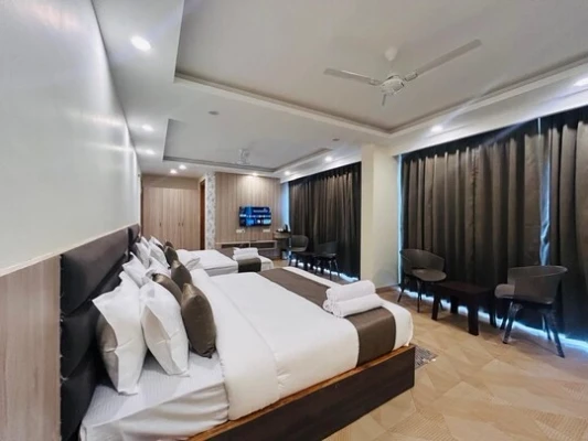 hotels for few hours in hotel js inn mussoorie