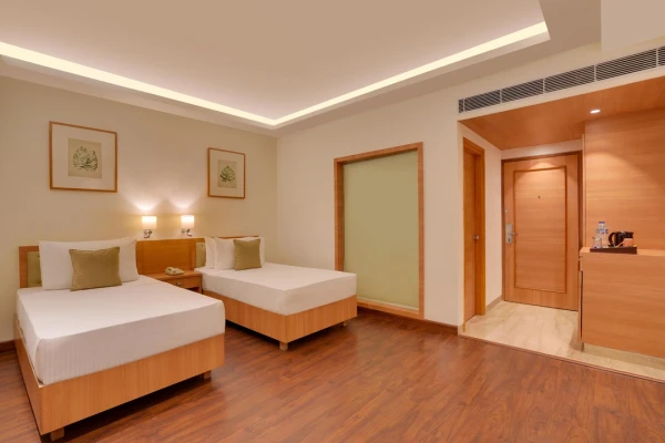 hotel with free parking in picture palace road, mussoorie - lemon tree resort mussoorie