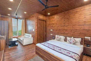 hotel with bar in charleville, mussoorie - mountain villa mussoorie