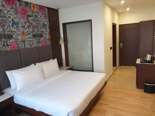 family hotel with pool in mall road, mussoorie - romeo lane mussoorie by alivaa