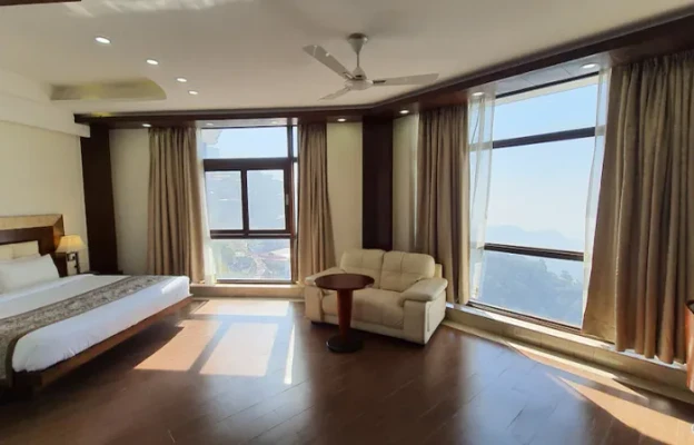 private resort in the mall road, mussoorie - the solitaire resort
