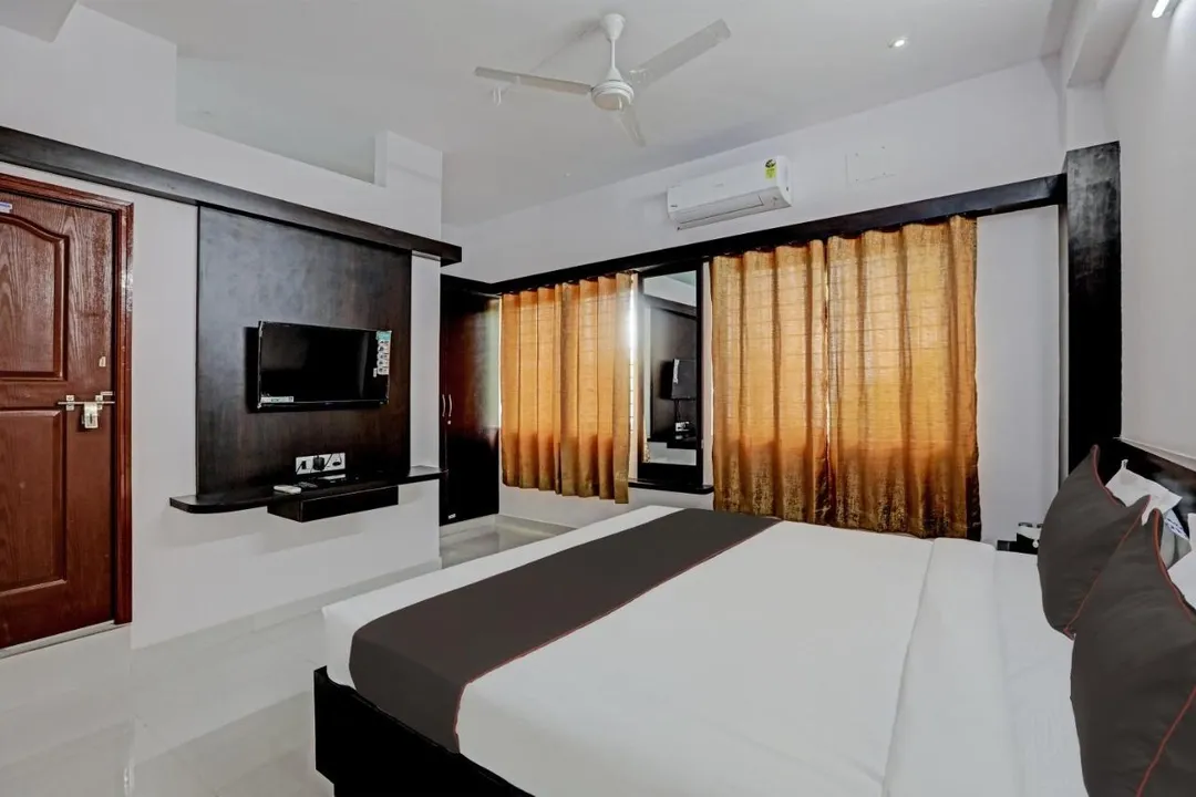 best hotels for few hours in emara grand mysore