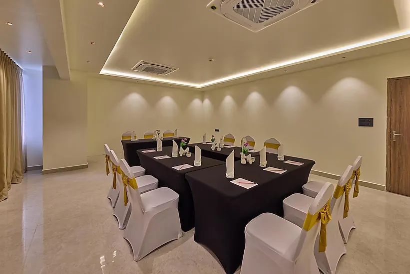 3 star hotel in nazarbad, mysore - grand continent mysore a sarovar portico hotel