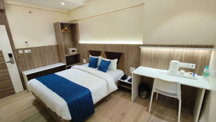hotel with free parking in gandhibagh, nagpur - hotel pritam
