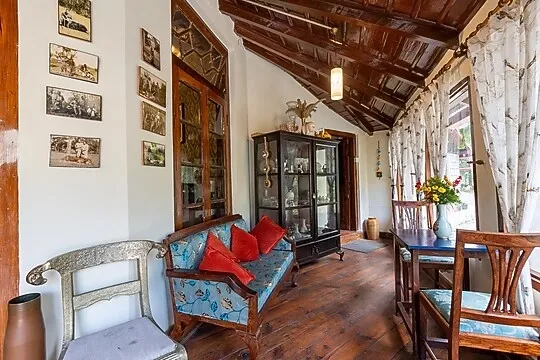 hotel in ayarpatta, nainital for couples - alaya stays by elivaas the hive cottage nainital