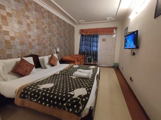 3 star hotel in mallital, nainital - hotel aroma nainital