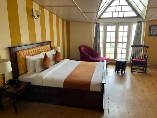 hotel with swimming pool in mallital, nainital - the palace belvedere