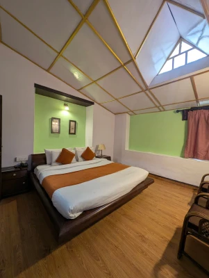 family hotel with pool in mallital, nainital - the palace belvedere