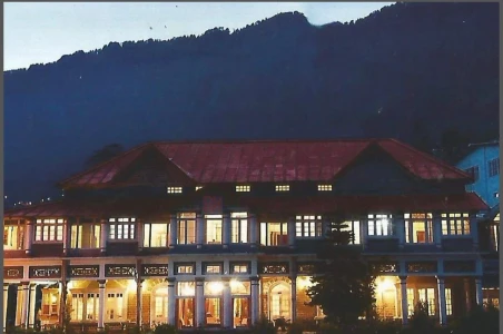 hotel near nainital airport - the palace belvedere