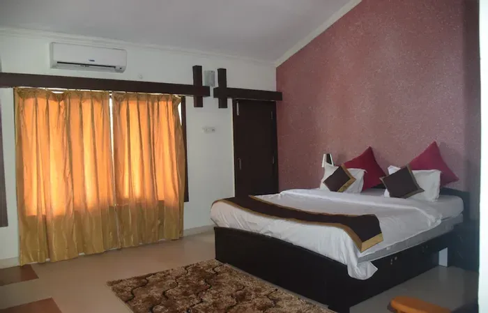 hotels for few hours in veda by divine nainital