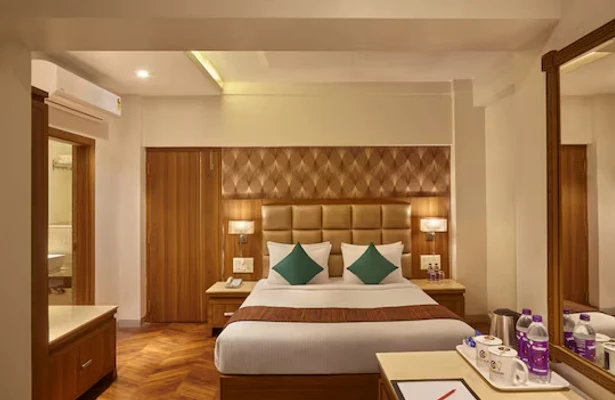 hotel with free parking in rane nagar, nashik - ecko nashik hotel