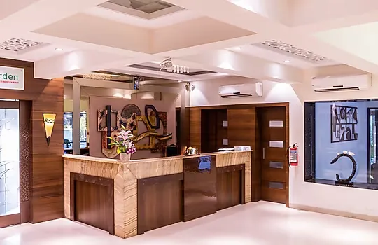 hotel with free parking in rane nagar, nashik - ecko nashik hotel
