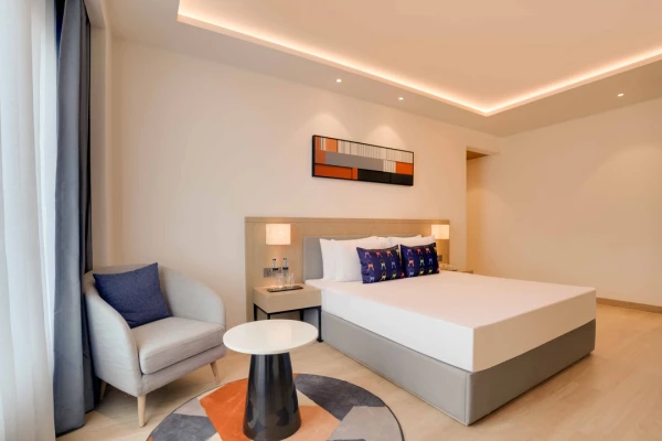 hotel with party hall in gangapur, nashik - keys prima by lemon tree hotels nashik