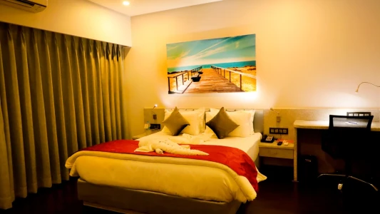 hotel near nashik airport - kyriad hotel nashik