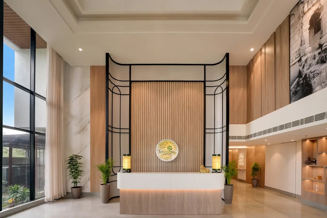 hotel with bar in gangapur, nashik - lemon tree resort nashik