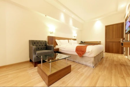 hotel with free parking in trimbakeshwar, nashik - the emerald park
