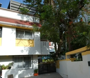 service apartment for couples in anand nagar, nashik - vayavia the frame