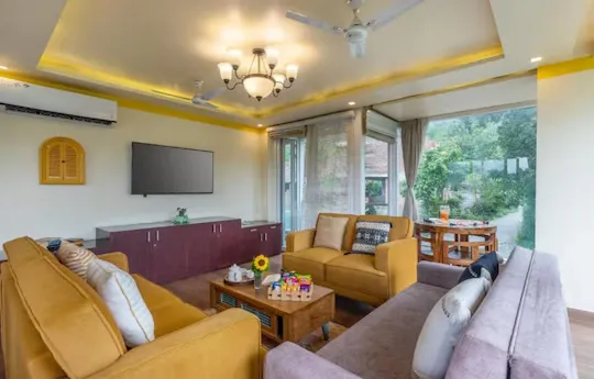 hotel near naukuchiatal railway station - celestial rhapsody, naukuchiatal by alt homes