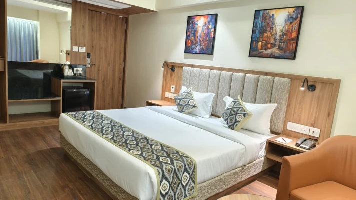 hotel near pune airport - element by monarch pune