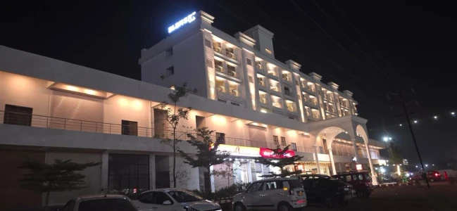 3 star hotel in chakan, pune - element by monarch pune