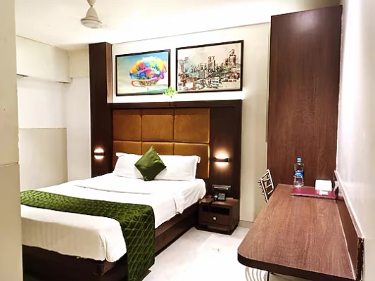 hotel with meeting room in airoli, navi mumbai - hotel express airoli