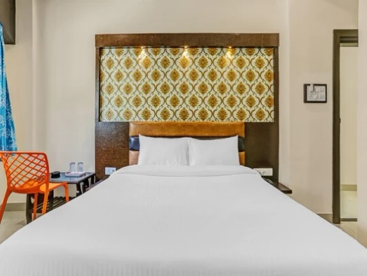 hotel with banquet hall in nerul, navi mumbai - hotel geeta palace
