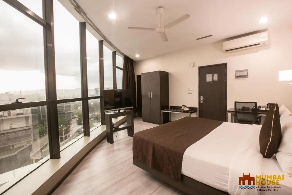 hotel near navi mumbai railway station - hotel mumbai house airoli