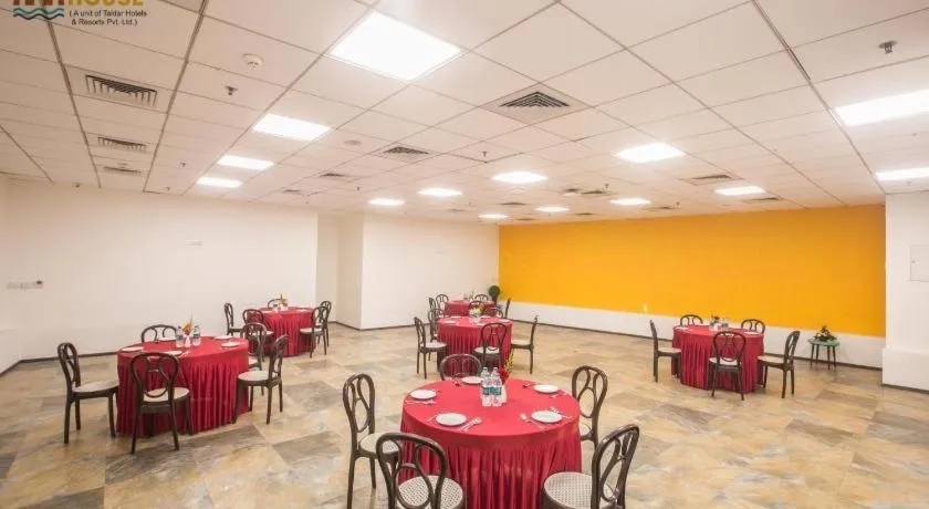 hotel near navi mumbai railway station - hotel mumbai house airoli